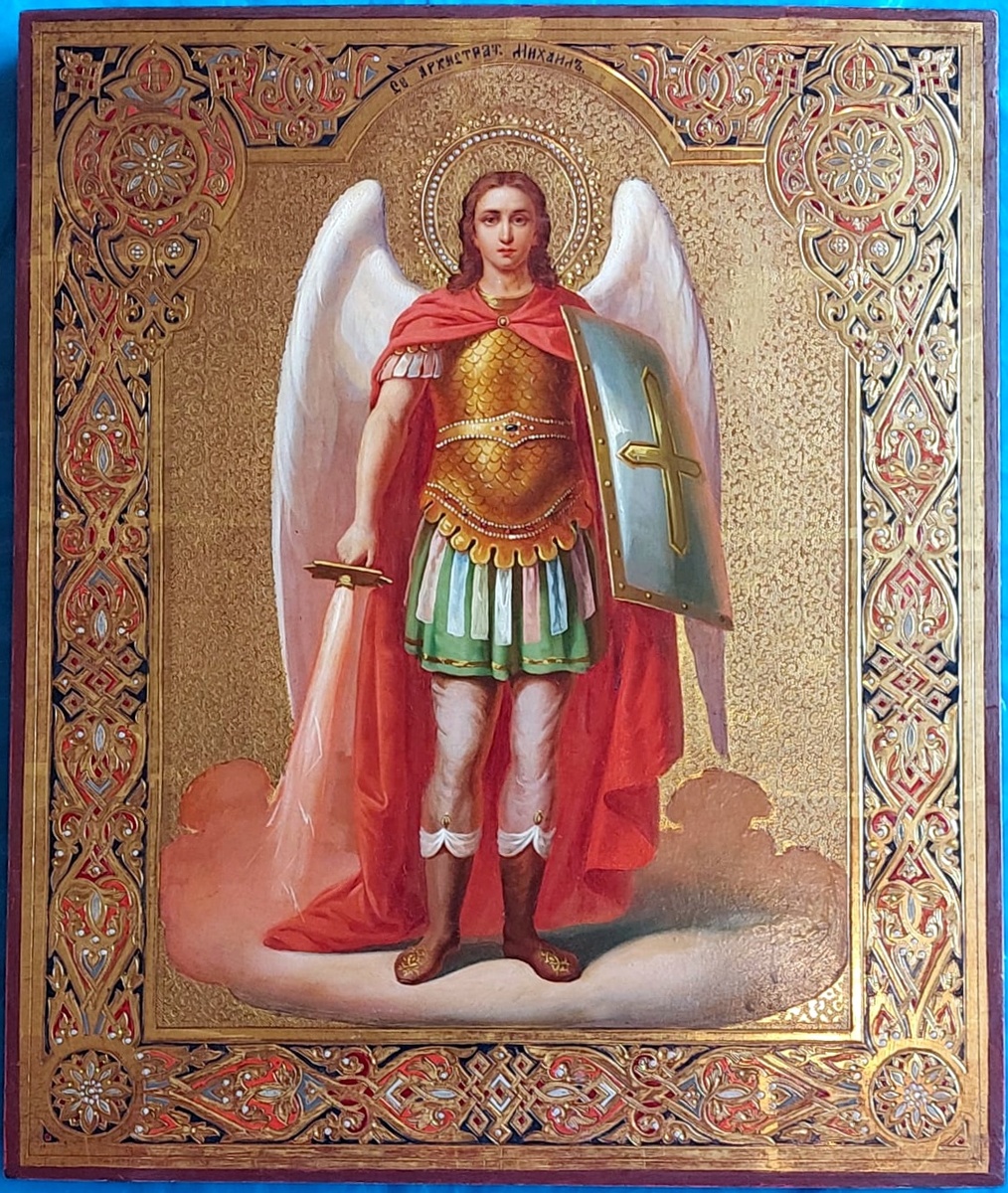 Икона «Святой Архистратиг Михаил».
Конец 19 – начало 20 века, Российская Империя. Палех. Мастерская Николая Михайловича Сафонова.  С оборотной стороны доски имеется круглая печать–сигнатура синего цвета: «Мастерская иконописи. Въ Палехе Влад. губ. Николай Михайлович Сафонов».
Дерево, масло,  чеканка по золоту, полимент, золото сусальное, холодные эмали,  лак.
Размеры 31 х 26,2 х 3 см.
