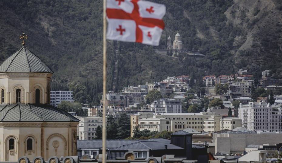 «Должны быть высланы»: в парламенте Грузии призвали вышвырнуть посла Британии и западных дипломатов