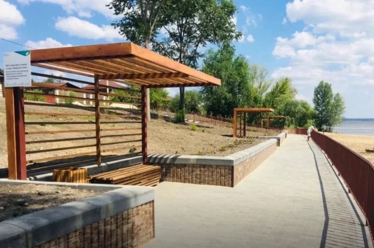    Парк "Тишь да гладь" в Сенгилее.