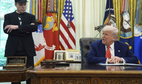 Илон Маск и Дональд Трамп в Овальном кабинете