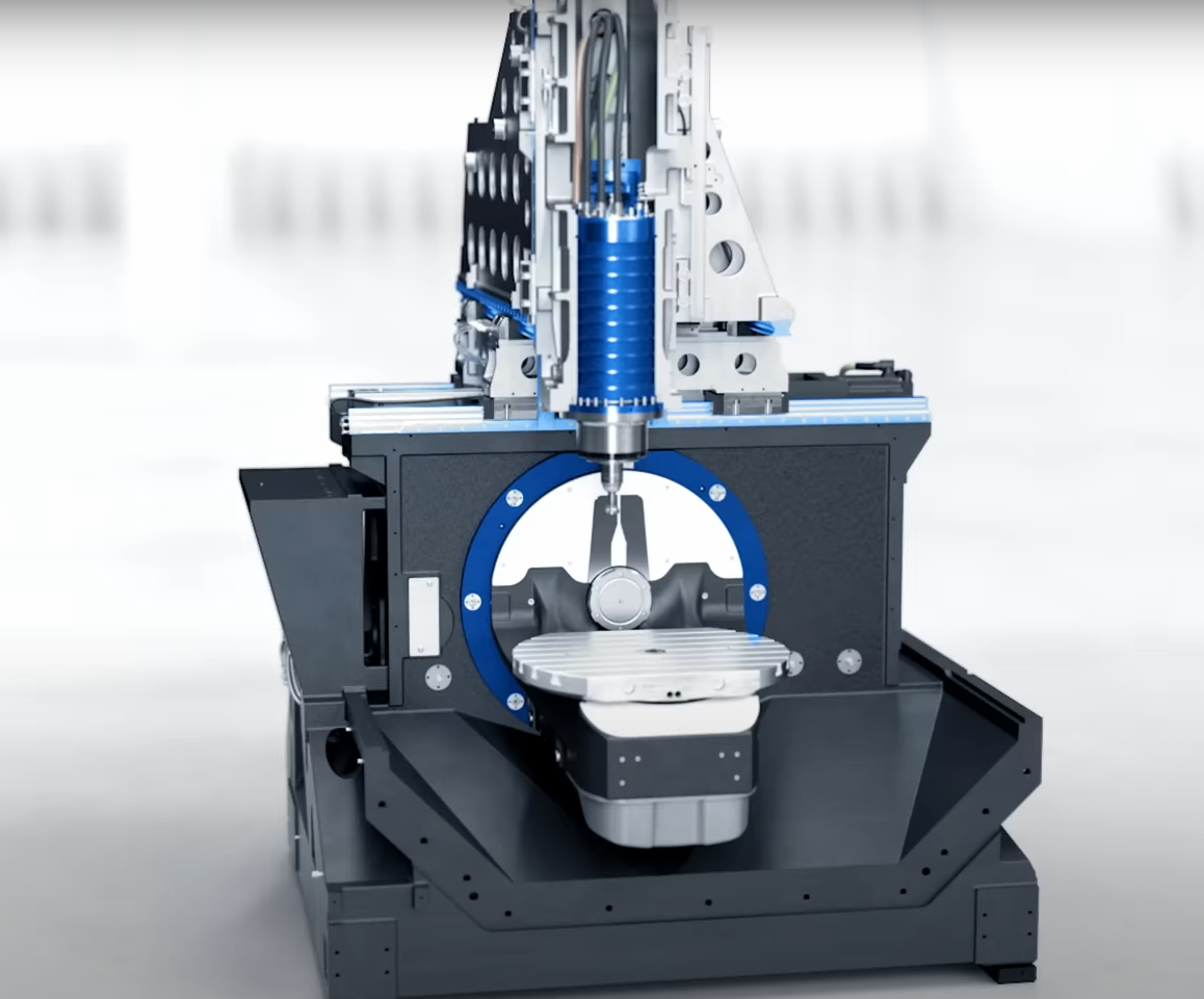 Полноценный пятиосевой вертикальный фрезерный ОЦ с ЧПУ