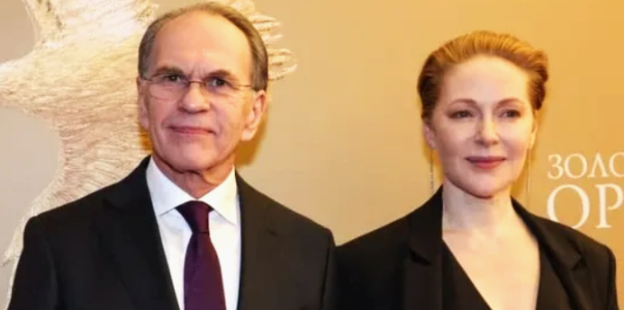 на фото Алексей Гуськов и Наталья Рожкова 