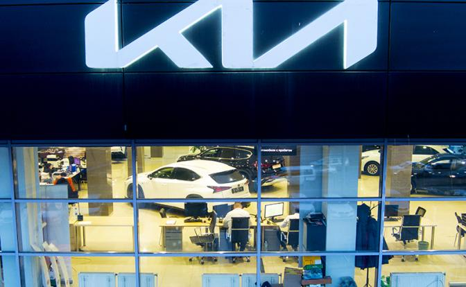 АвтоВАЗ добьют с корейского полуострова. Возвращение Kia и Hyundai сдерживает всего один фактор, который вот-вот даст "зеленый свет"