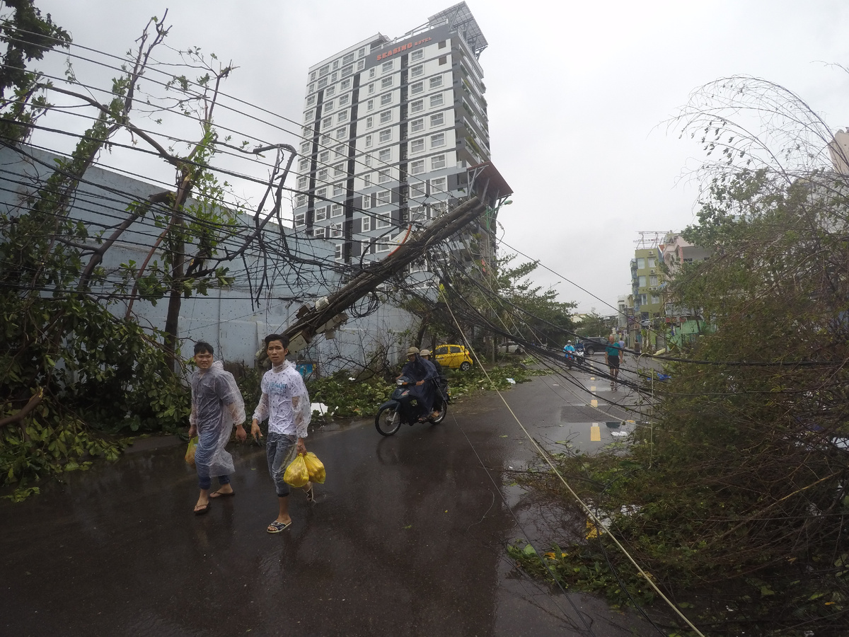 Последствия тайфуна Дамри (2017)