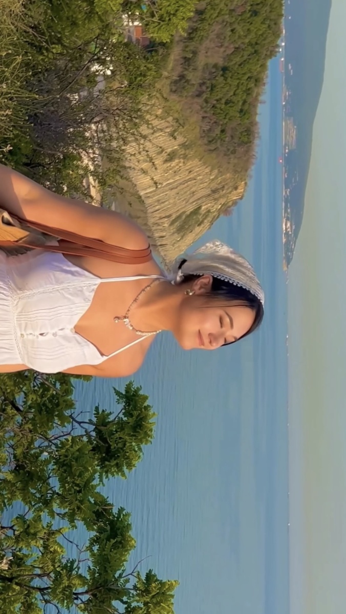 Балтийская душа пыталась найти прохладу, а нашла массаж горячими камнями. Кто сказал, что отдых — это легко?