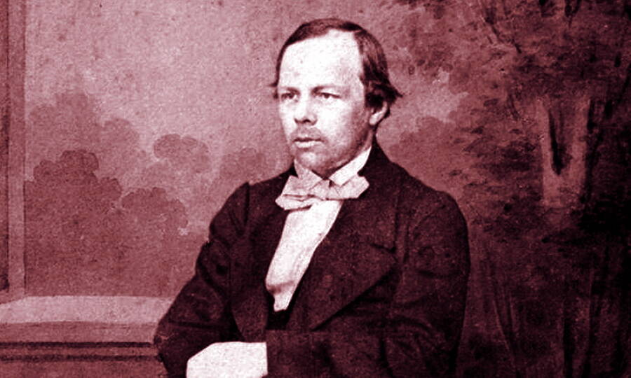 Федор Достоевский в молодости. Взято: Яндекс.Картинки