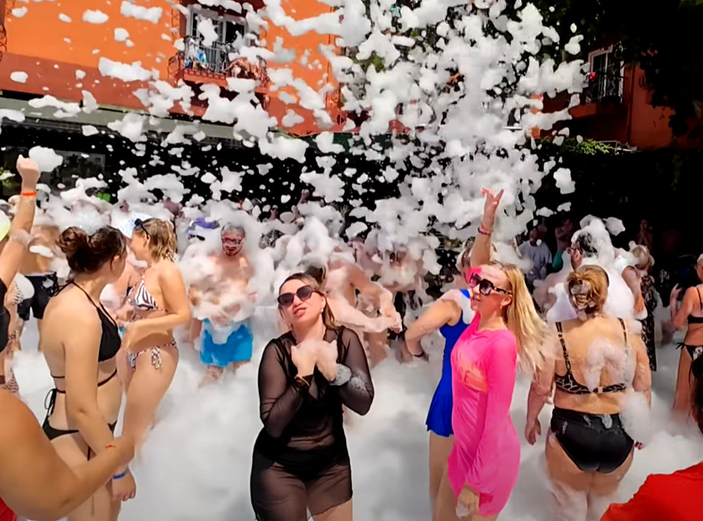 Кадр из видеоролика ТУРЦИЯ 2025: САМЫЙ РАЗВР@ТНЫЙ отель в Кемере: ОТДЫХ в ASDEM Park. ЦЕНЫ ШОКируют - ПЛЯЖИ пустые! (БЛОГ ПУТЕШЕСТВЕННИКА)