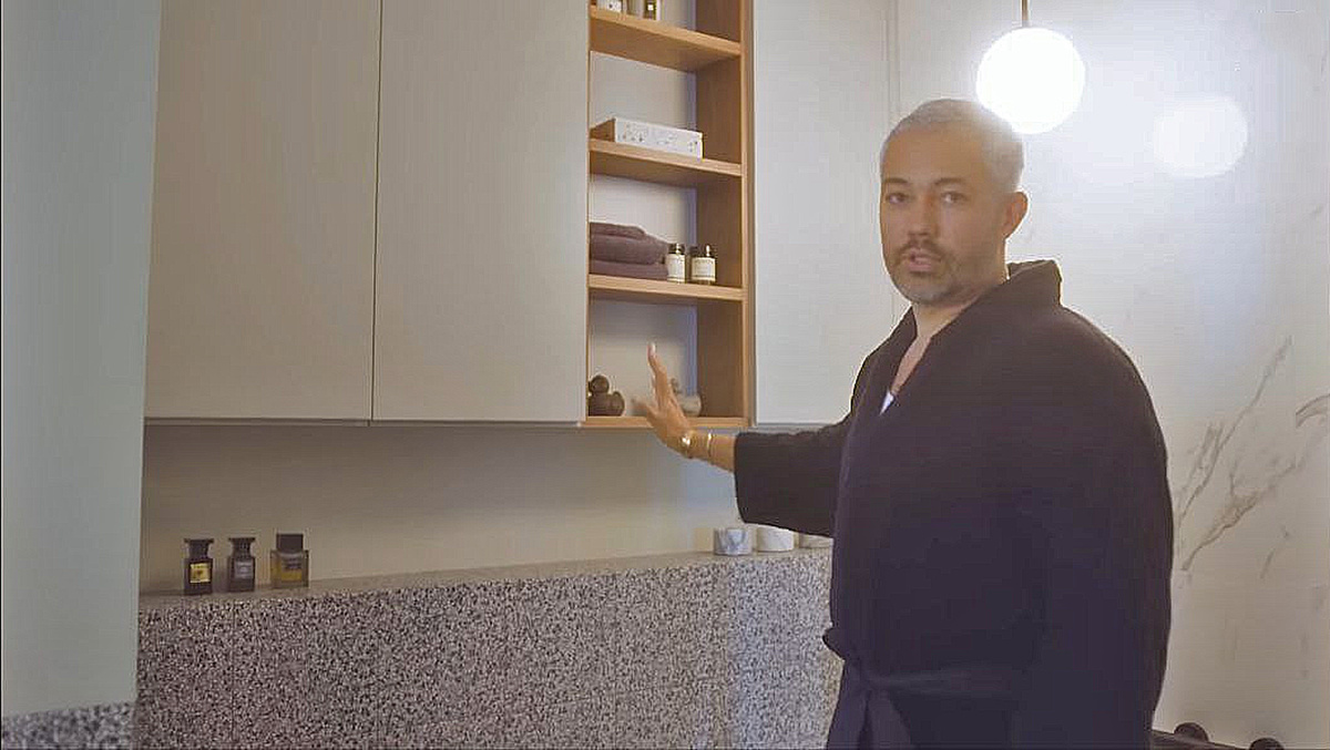 Александр Рогов известен не только как один из ведущих стилистов модной индустрии