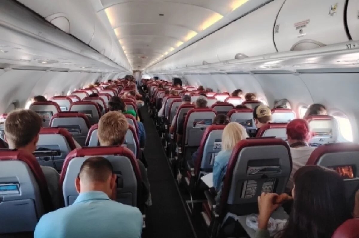    Самолет из Москвы на Камчатку сопроводил нелегальный воздушный объект