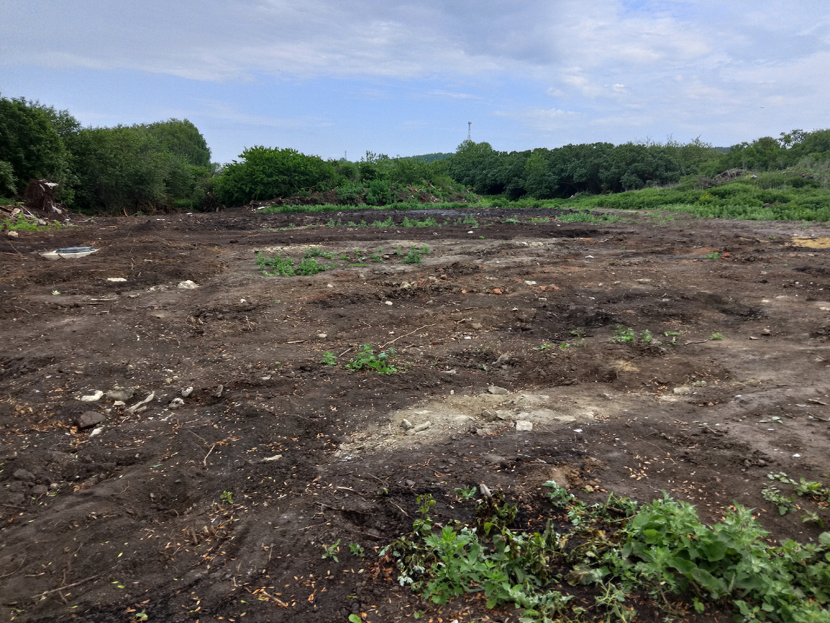 Место где был дом.