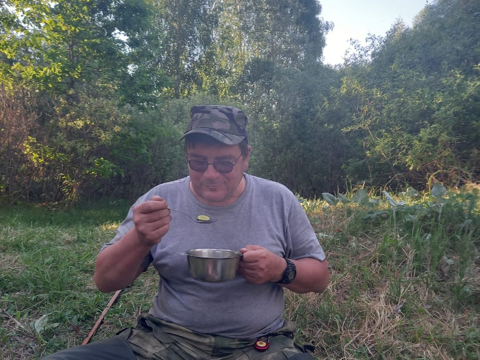 Обед на сплаве.