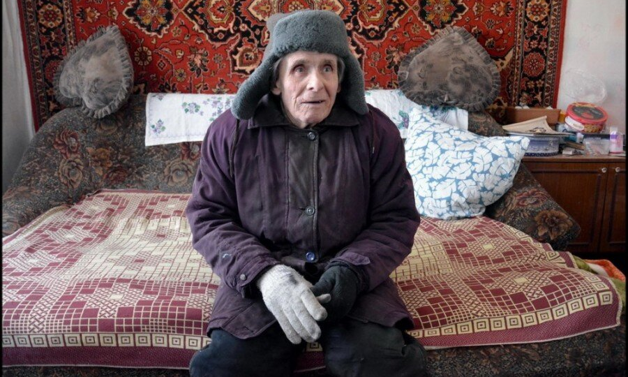 Пенсионеров кинули: почему старики теперь платят за капремонт больше всех?