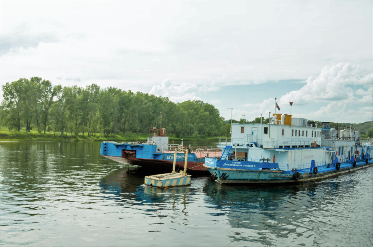 Бункеровочная станция №5 на реке Енисей. Фото Автора