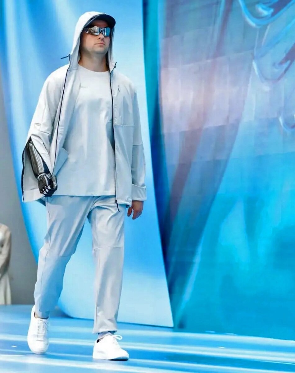    В международном конкурсе «На крыльях» активно участвовали не только российские и белорусские фирмы, но и дизайнеры из Турции, Бразилии, Иордании и стран Латинской Америки.