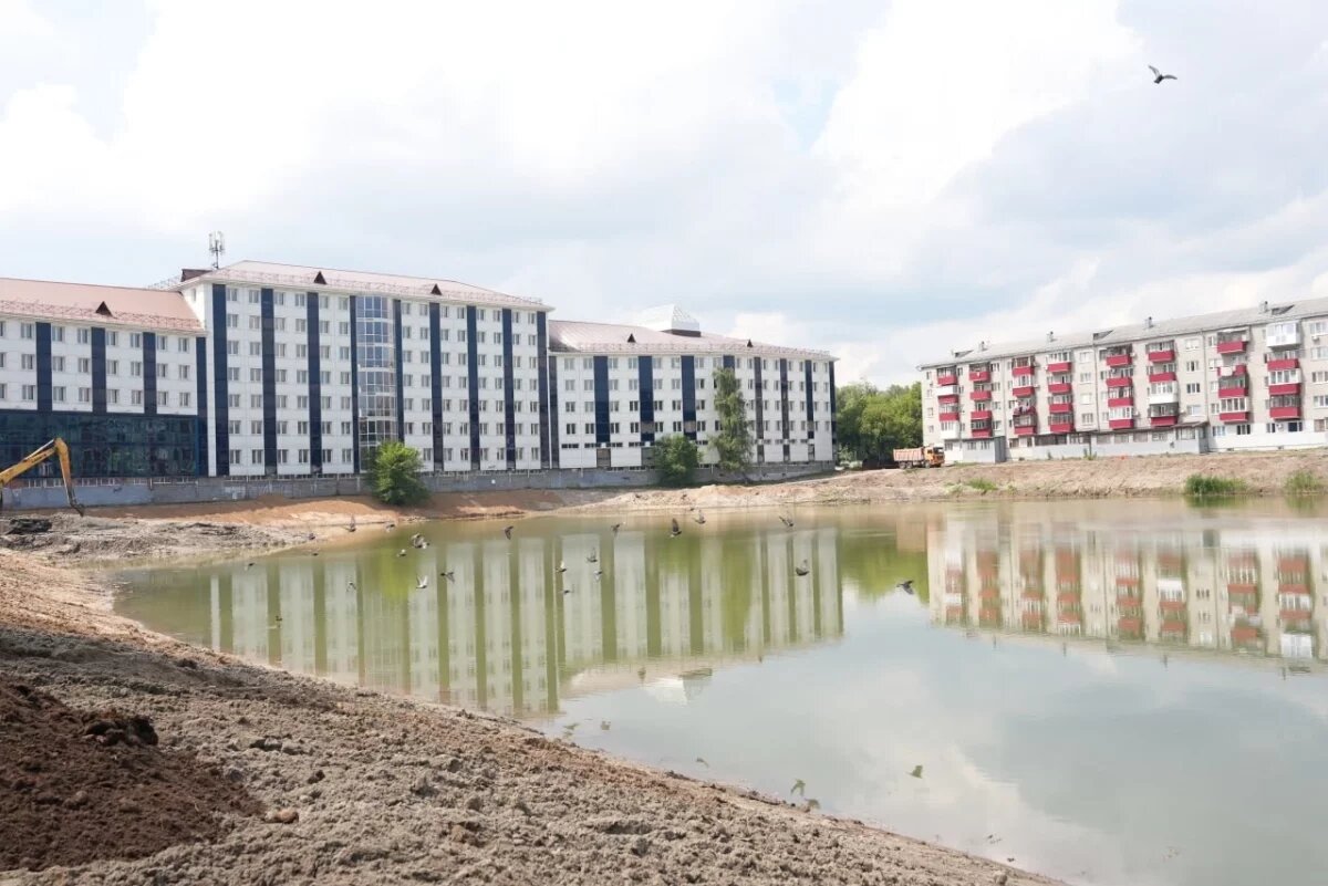    Мэр Тюмени проверил ход благоустройства Утиного пруда