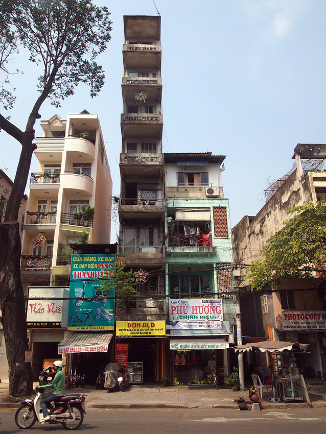 Узкие дома во Вьетнаме