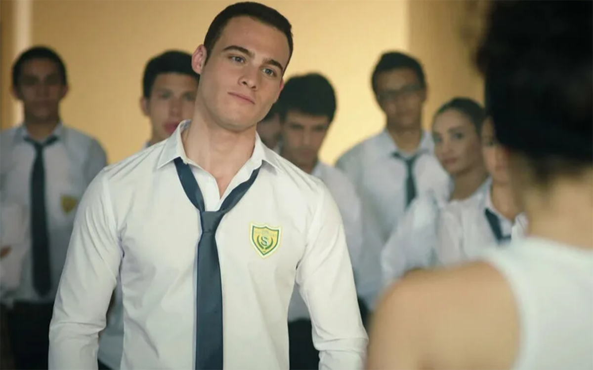 Кадр из сериала "В ожидании солнца"