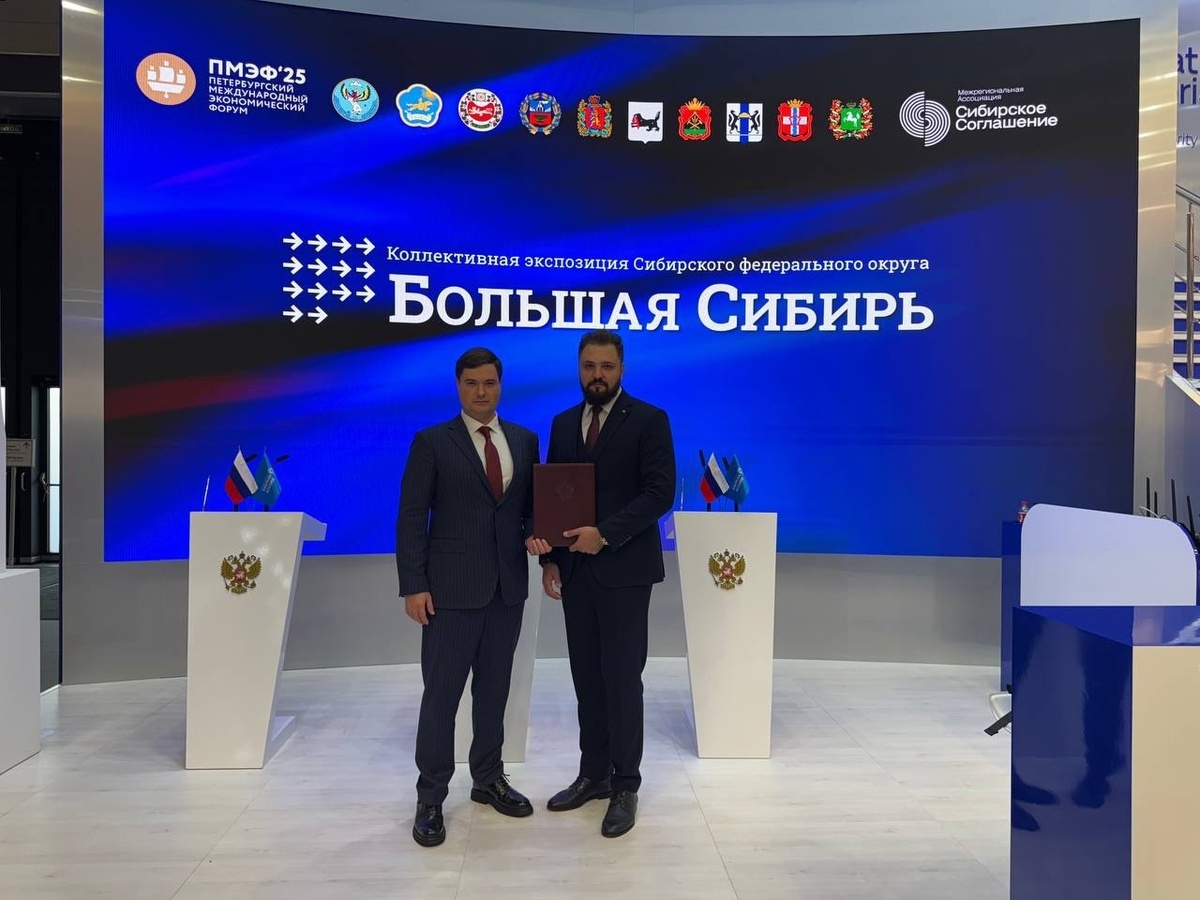 На фото: директор по бизнес-развитию Блока безопасности дорожного движения Эмиль Нурмухамедов и начальник управления продаж и клиентских отношений Максим Иванов.