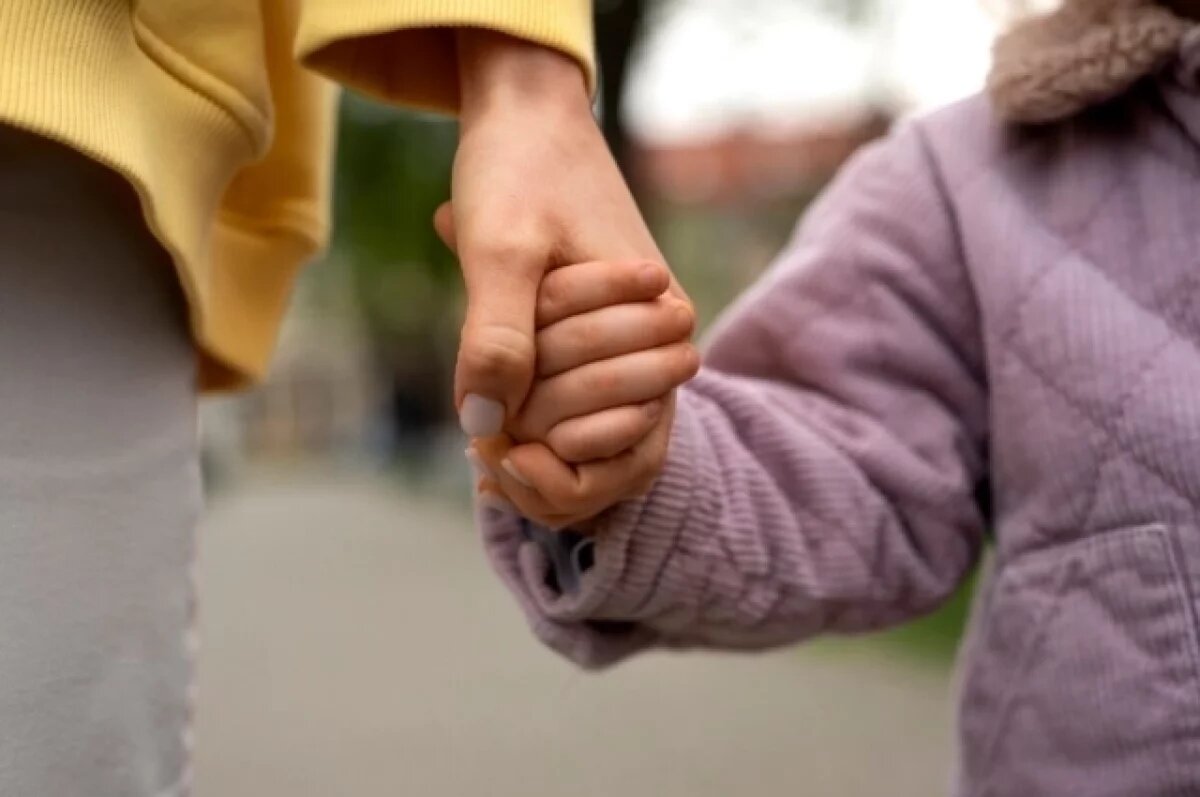    В Пензенской области запустили службу «социальная няня» по уходу за детьми