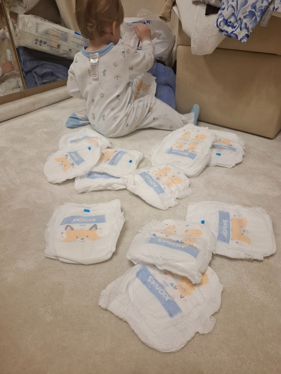 Сначала раскидал