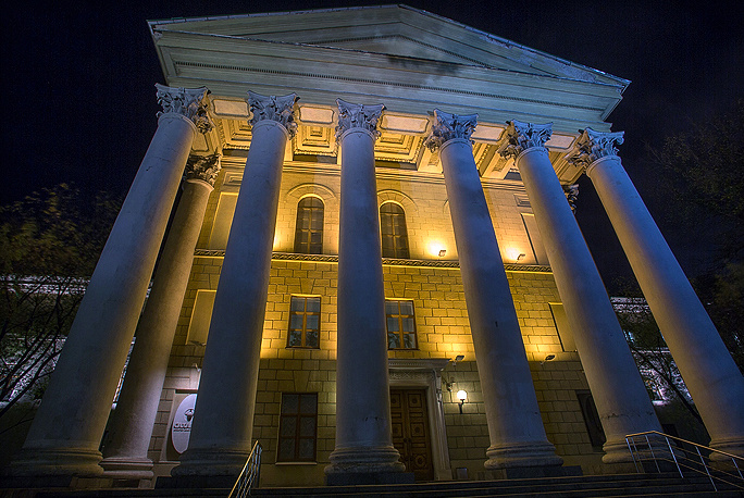 Физический институт имени Лебедева РАН (Фотограф Юрий Станкевич (ВЦ ФИАН), источник http://www.lebedev.ru/ru/site-media/foto/748)