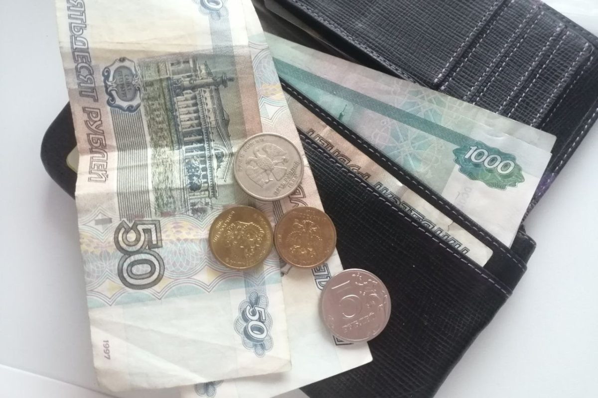    Реальный МРОТ в два раза ниже