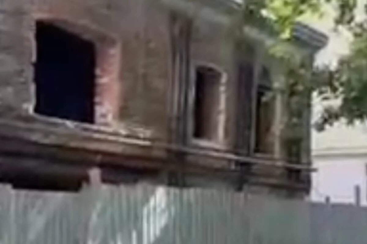    Владимирцы жалуются на строительный беспредел и угрозу детской площадке