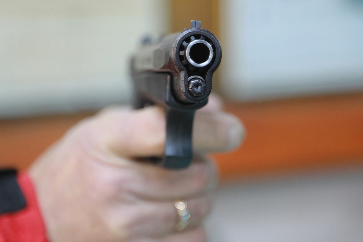 Преступники расстреляли автомобиль в упор. Фото: ЛЕНЦ Мария/Архив КП