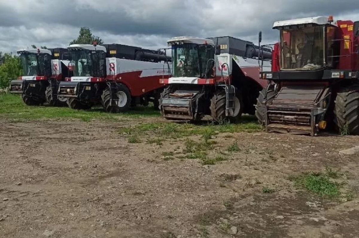    У сельхозтехники в Тверской области перед началом сезона проверяют тормоза