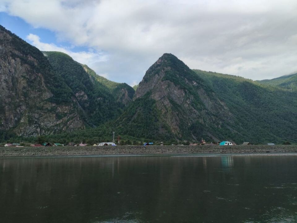    В Республике Алтай незаконно израсходовали средства, выделенные на строительство дамб. Источник: Прокуратура Республики Алтай