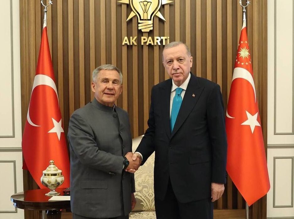     / Источник: © Telegram-канал Рустама Минниханова