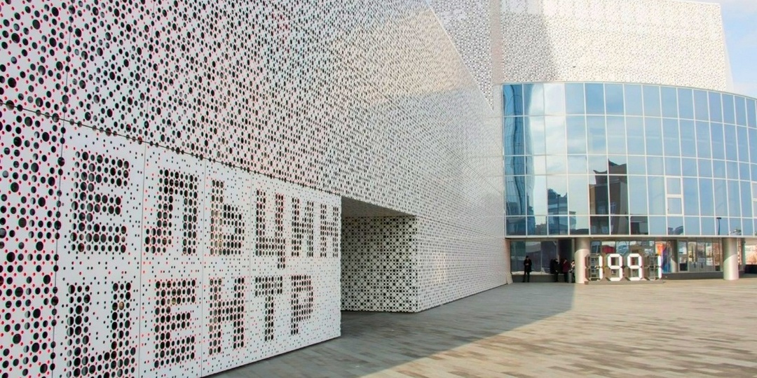 Ельцин-центр дрожит, диаспоры в панике. В столице Урала герой ДНР взялся за борьбу с врагами Родины