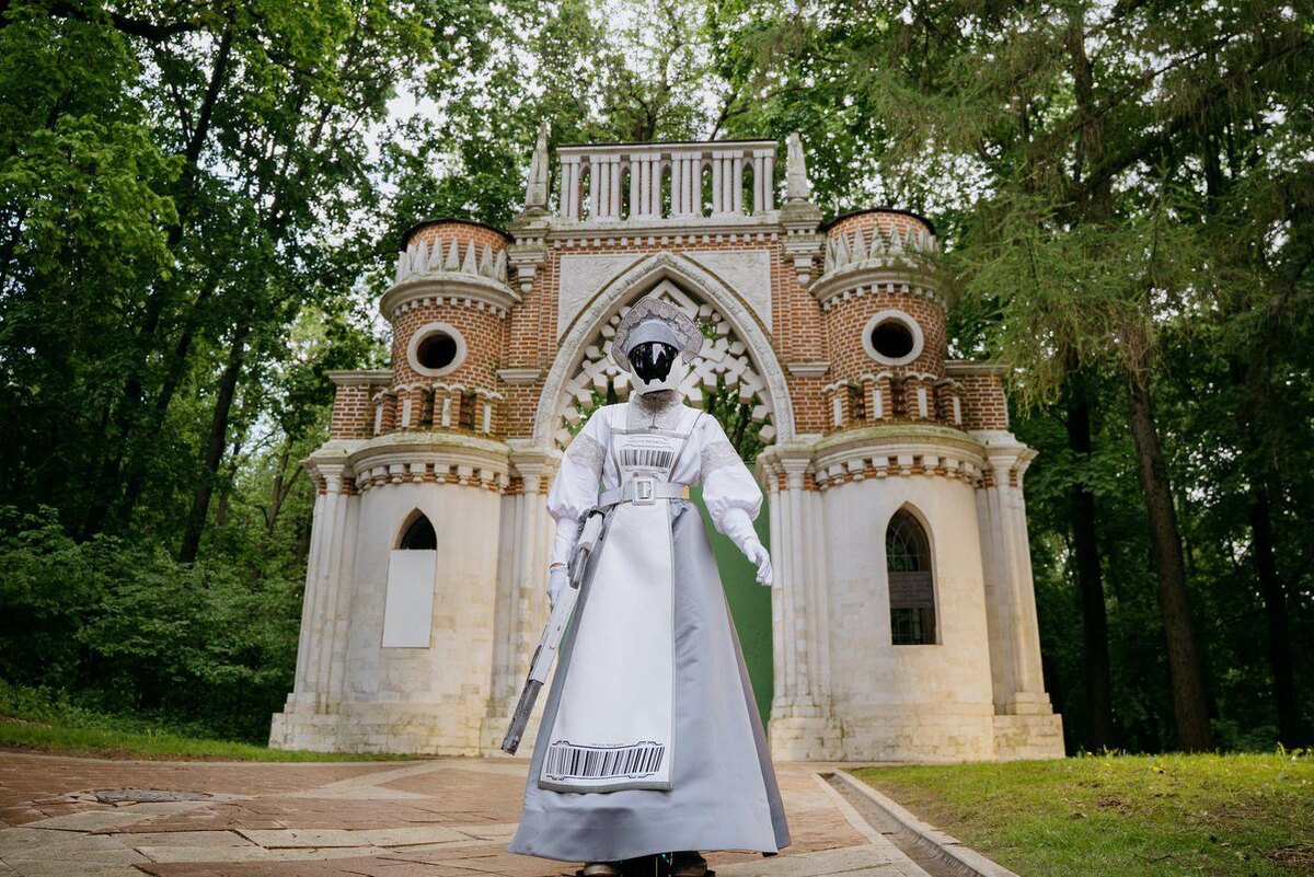 Во втором сезоне киберохранницы рассекают на моноколёсах. @Пресс-служба "Кинопоиска