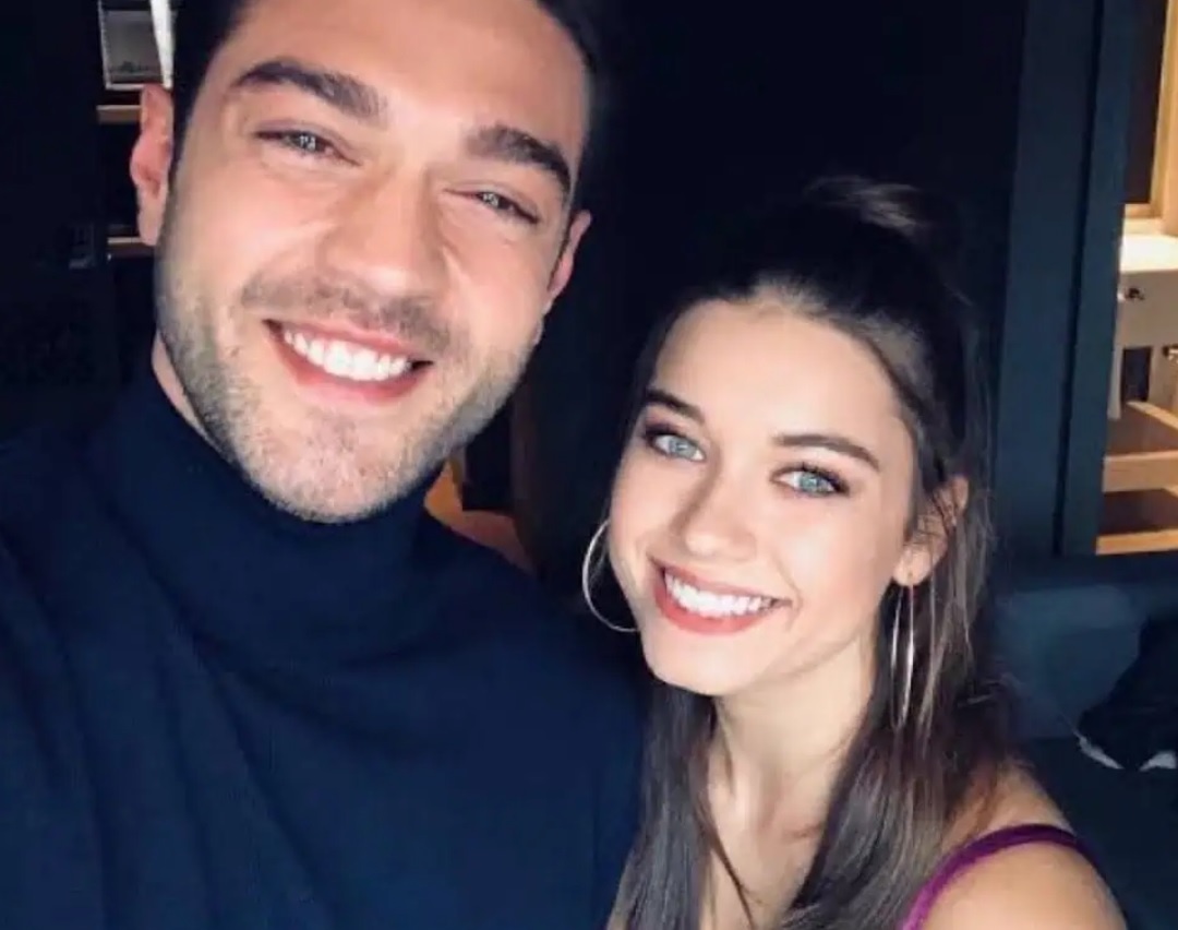 Селфи со своим новым кинопартнёром Фурканом Ардынчем