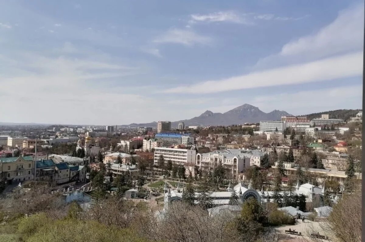    Накурившая орангутана в Крыму девушка оказалась родом из Пятигорска