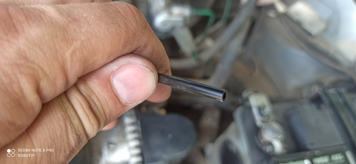 Сняли старый резиновый наконечник