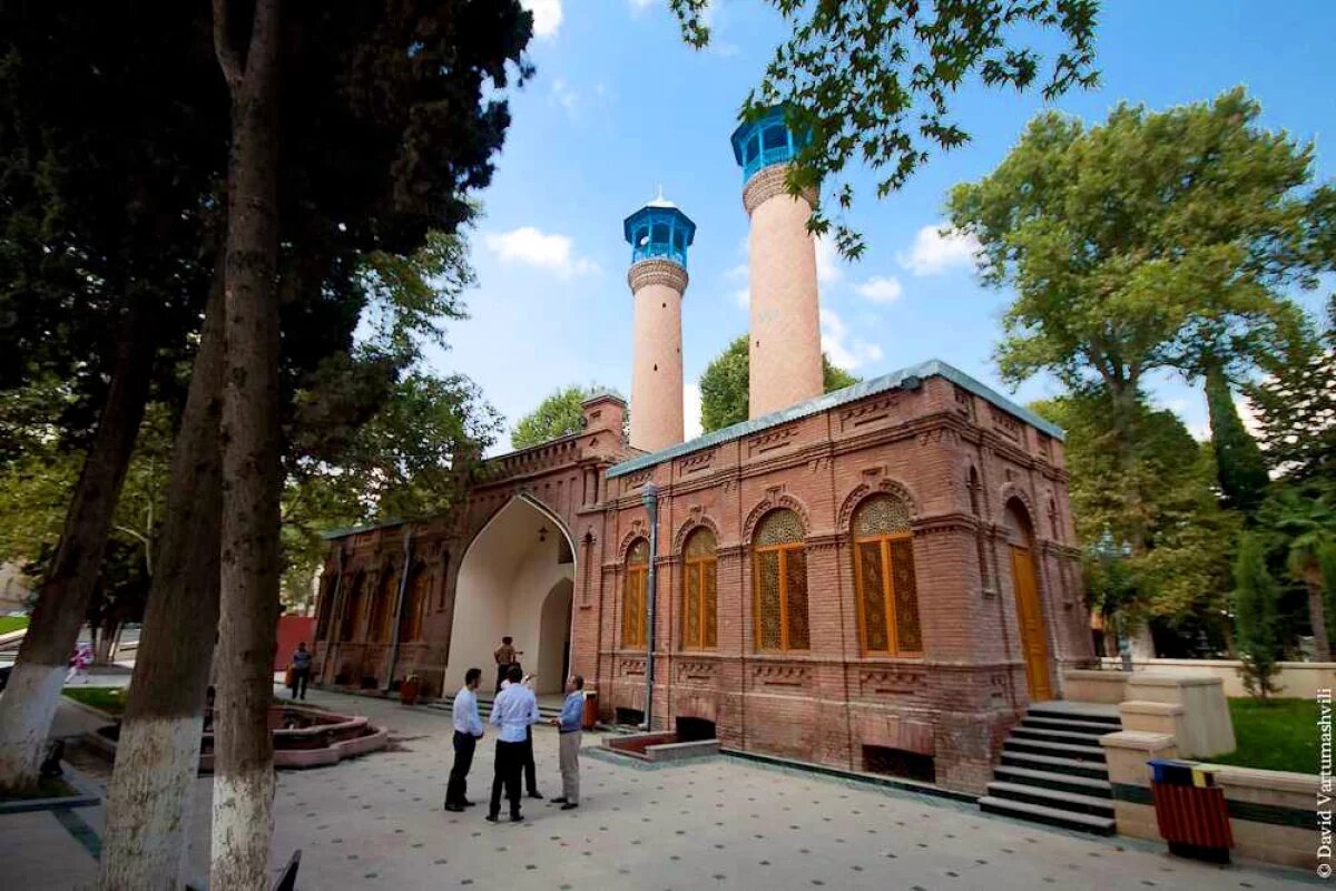    Мкртчан: продажи туров в Азербайджан упали на 40%