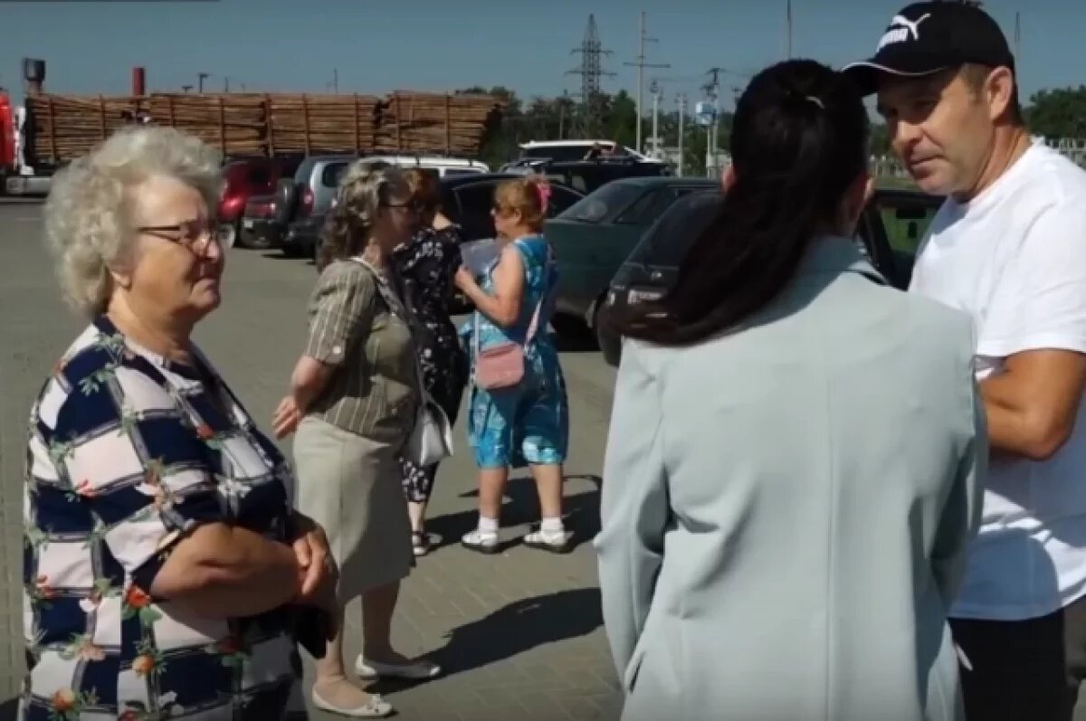    Помимо летающих волокон людей волнуют другие проблемы, которые могут быть связаны с Павловским ДОКом. В первую очередь – отходы.