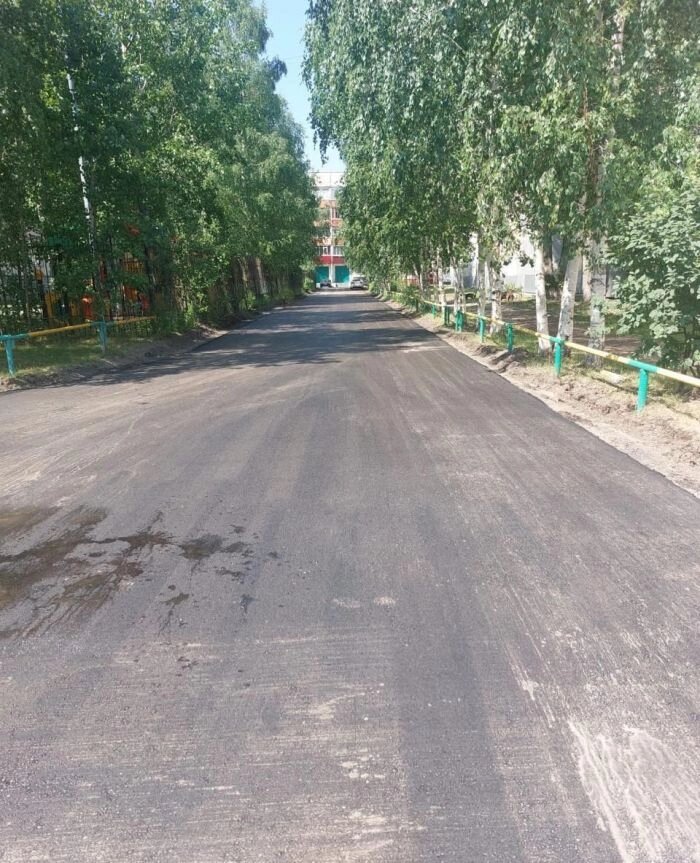    В Сургуте отремонтировали проезд около 12 школы