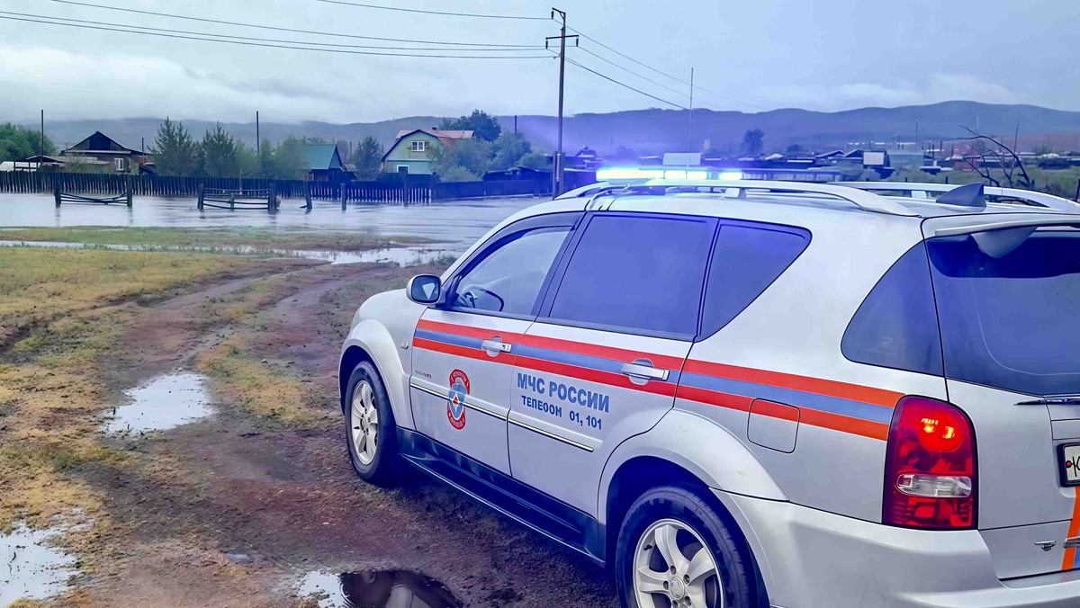    Дожди в Забайкалье привели к наводнениям и эвакуации подтопили Маккавеево и Дарасун. Фото: телеграм-канал правительства Забайкальского края