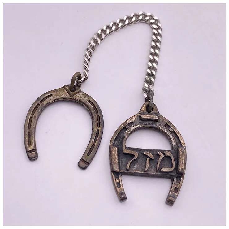 Подковы-амулеты разных народов — универсальный символ дорожной удачи