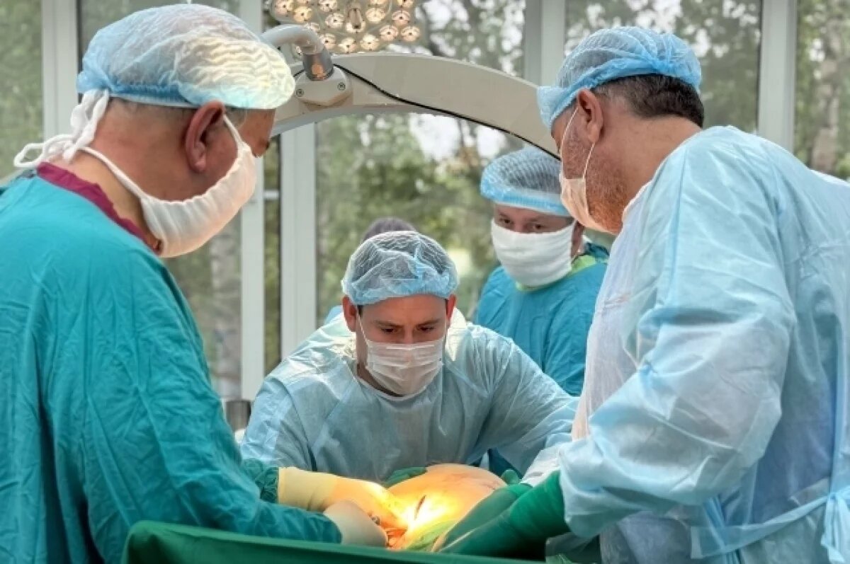    Врач из Саудовской Аравии помог ижевским медикам провести сложную операцию