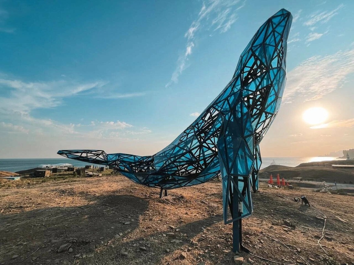 На территории арт-парка находится более 30 огромных работ российских архитекторов и дизайнеров. Фото: Мария Смолина / Яндекс Карты