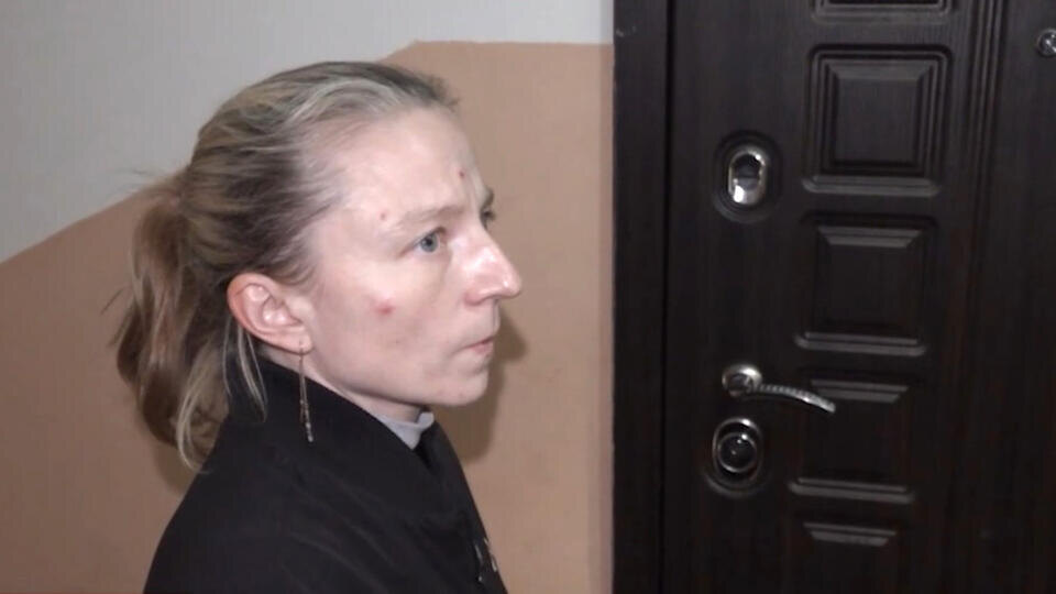     Житель Люберец превратил квартиру в пыточную с виброколонкой ради мести соседям Кадр из программы "112 экстренный вызов", РЕН ТВ