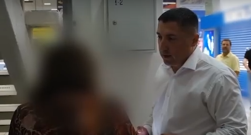     В Красноярске пенсионерка чуть не перевела телефонному мошеннику 350 тысяч рублей