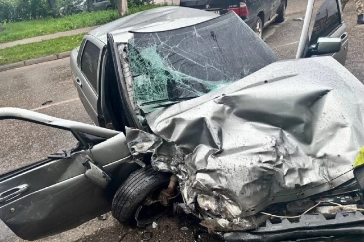    Водитель Lada Priora пострадал в ДТП с BMW пострадал в Смоленской области