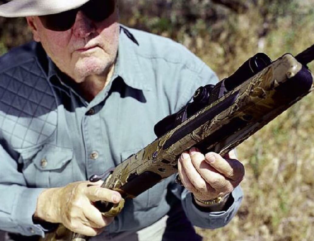 Джефф Купер со "Штайр Скаут".