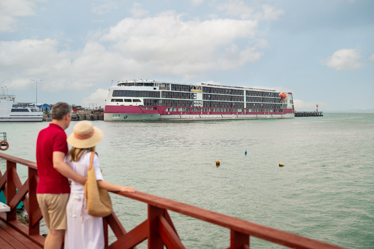 Т/х «Мустай Карим»