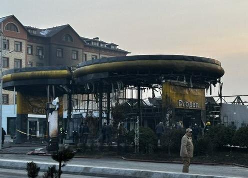 Сгоревшая заправка. Фото с сайта kun.uz