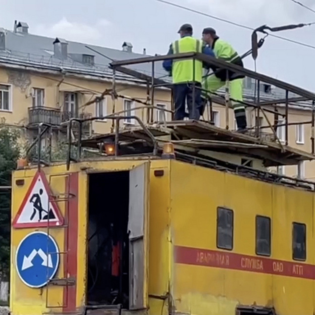    В Кирове оперативно устранили два обрыва троллейбусной контактной линии